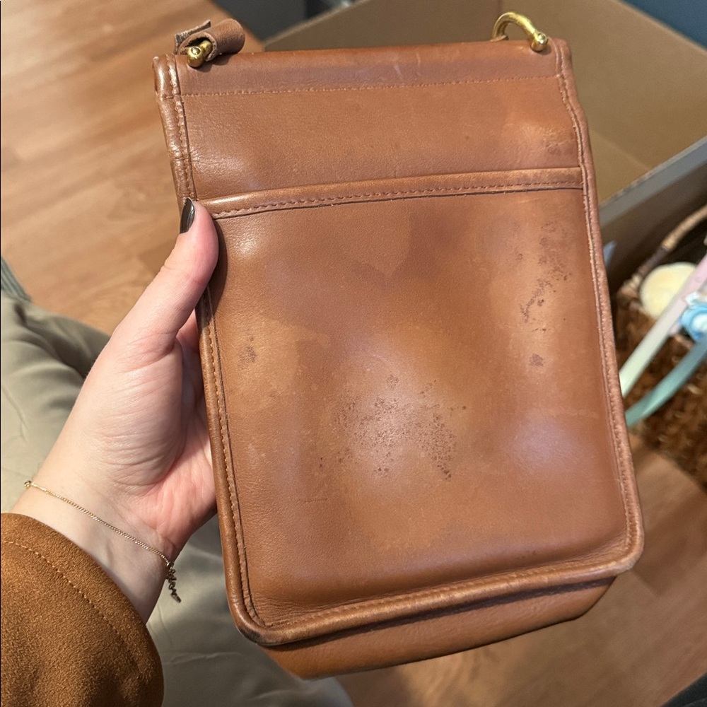 Coach Tan Leather Crossbody Bag with Gold Accents - Picture 2 of 3